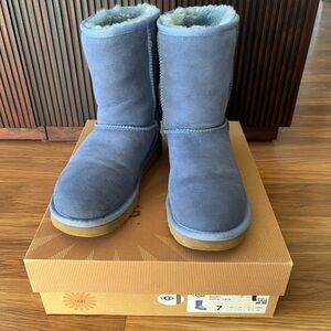 UGG Classic Short Women's Boots - Baby Blue Size 7